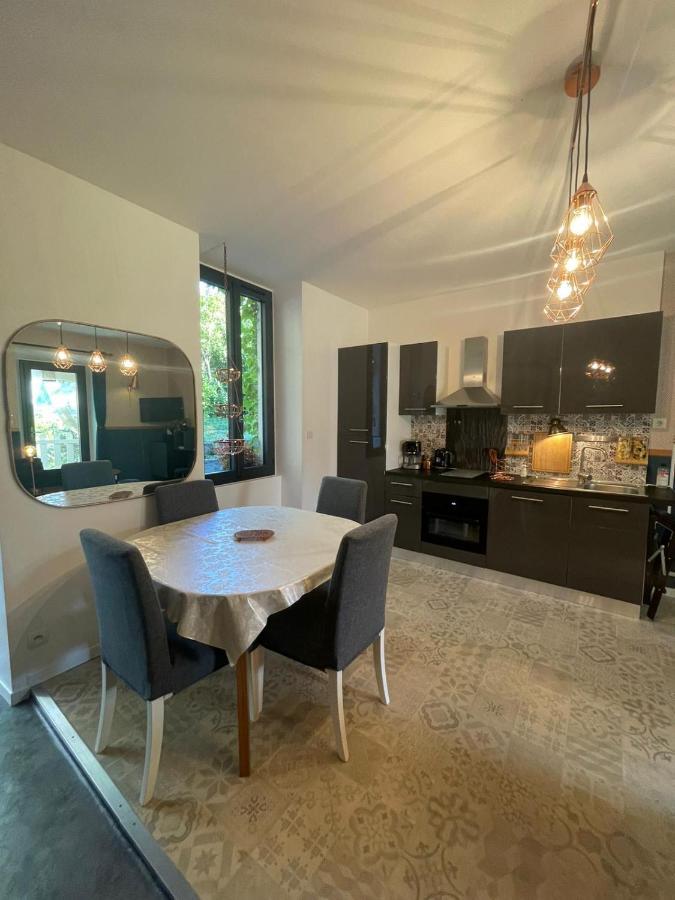 La Reyniere Bed & Breakfast Сер Екстериор снимка