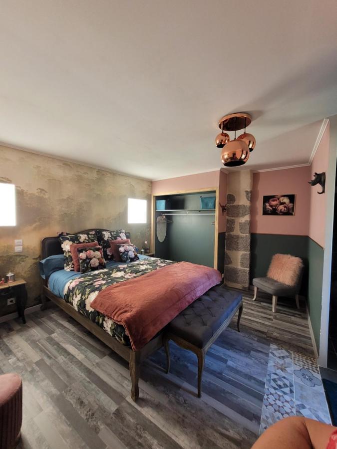 La Reyniere Bed & Breakfast Сер Екстериор снимка