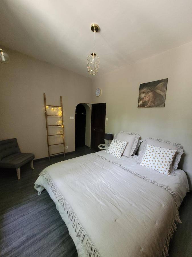 La Reyniere Bed & Breakfast Сер Екстериор снимка