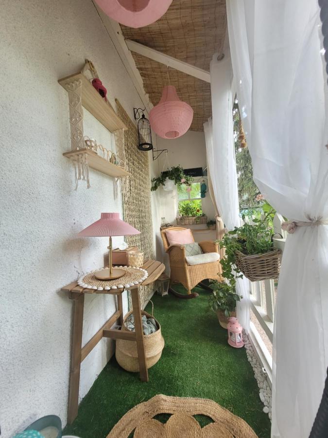 La Reyniere Bed & Breakfast Сер Екстериор снимка
