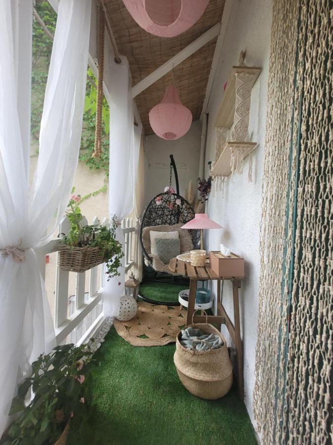 La Reyniere Bed & Breakfast Сер Екстериор снимка